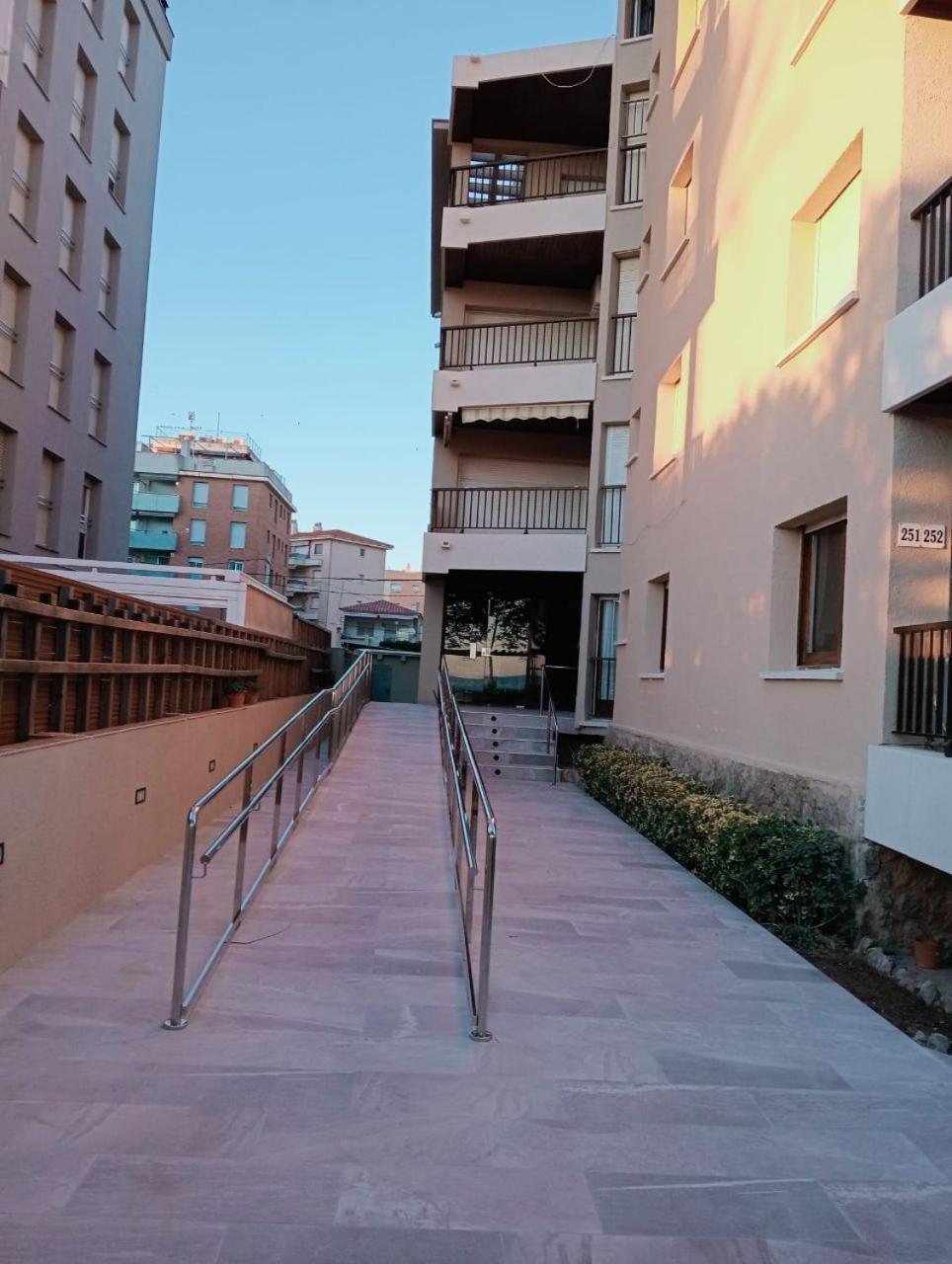 Apartamento Primera Linea De Playa Port-Segur Segur de Calafell Luaran gambar
